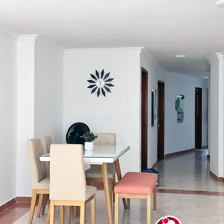 Apto 3 Alcobas Piso 17 Vista Al Mar Por Parceros Group Cartagena